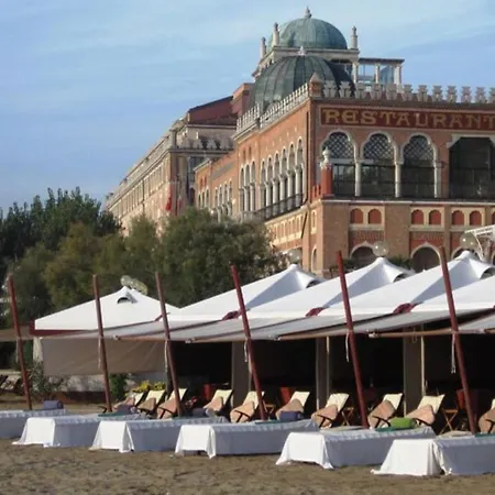 Charm - Close To Rialto And San Marco Apartment *